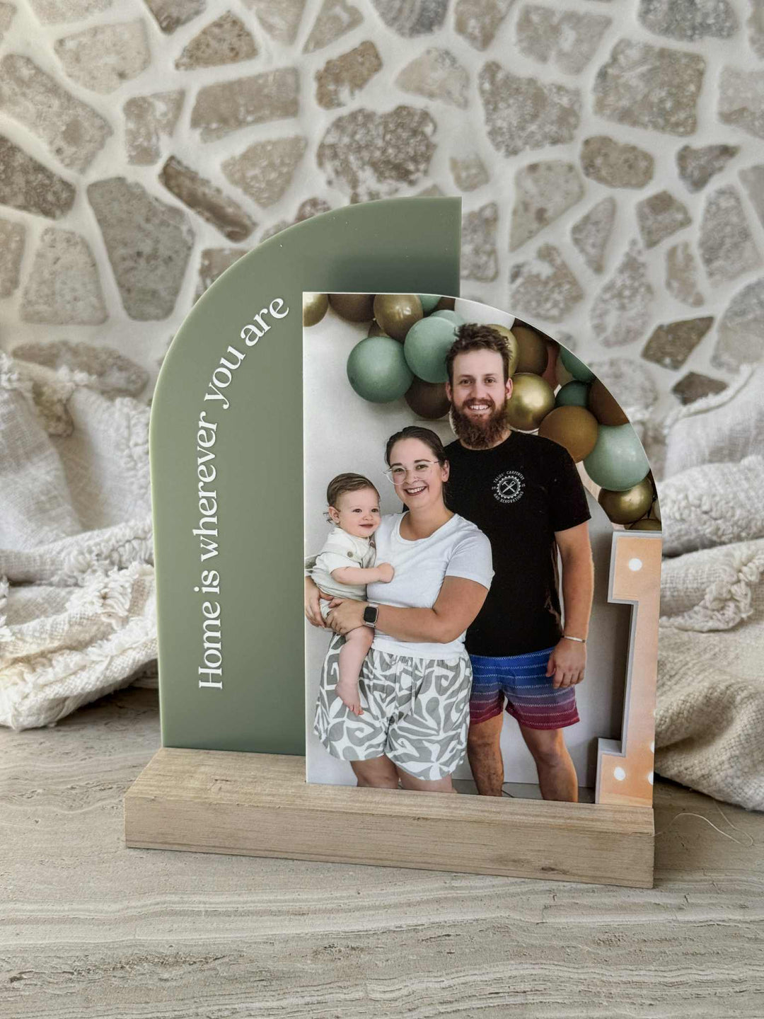 Dual Arch Photo Stand - Style 3