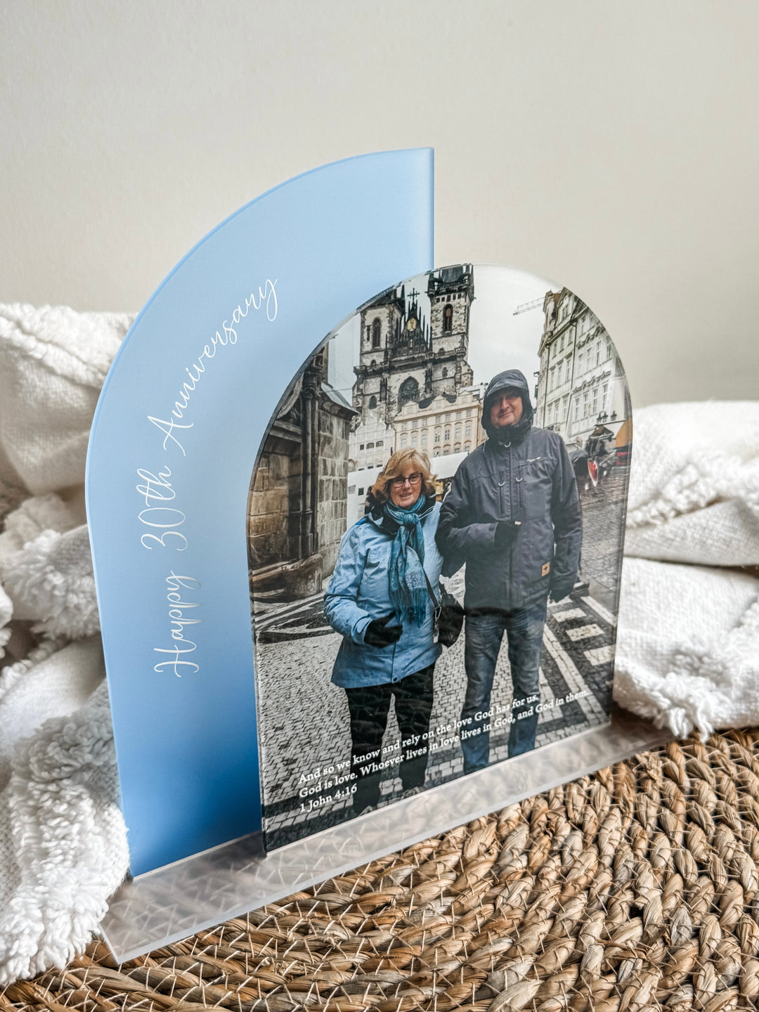 Dual Arch Photo Stand - Style 4