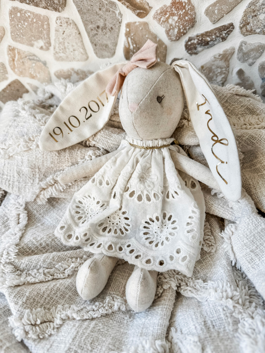 Baby Broderie Bunny - 25cm