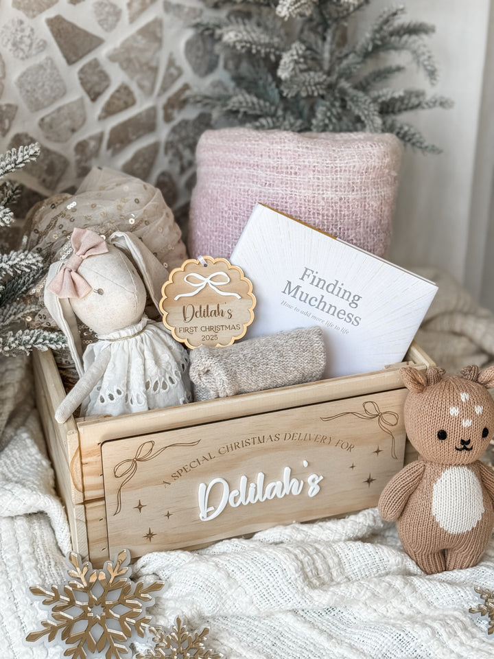 Wooden Bow Crate Plaque