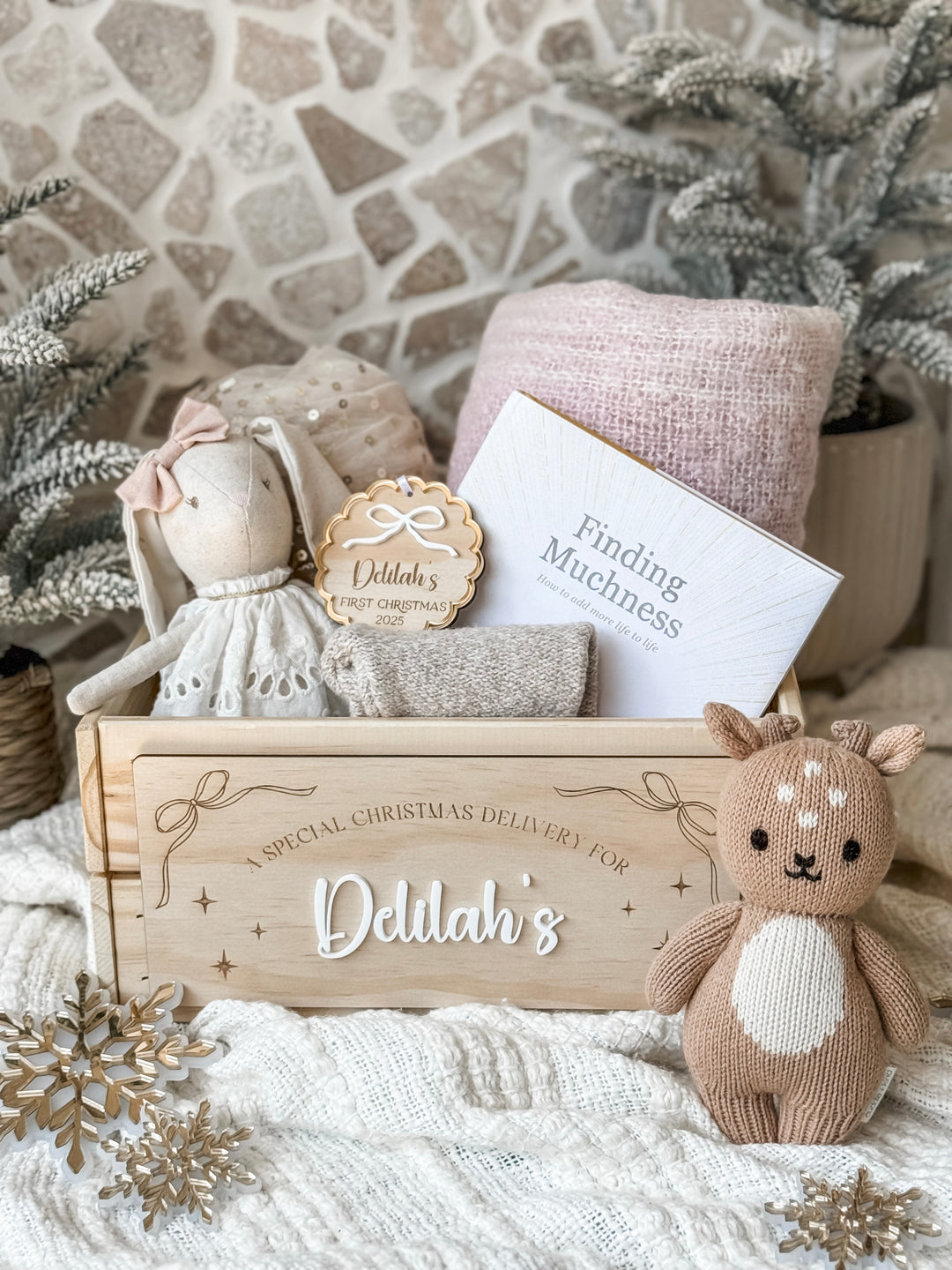 Wooden Bow Crate Plaque