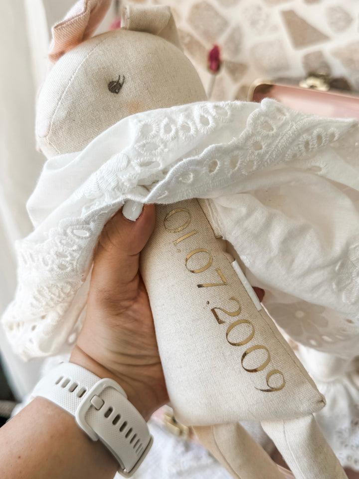 Mummy Broderie Bunny
