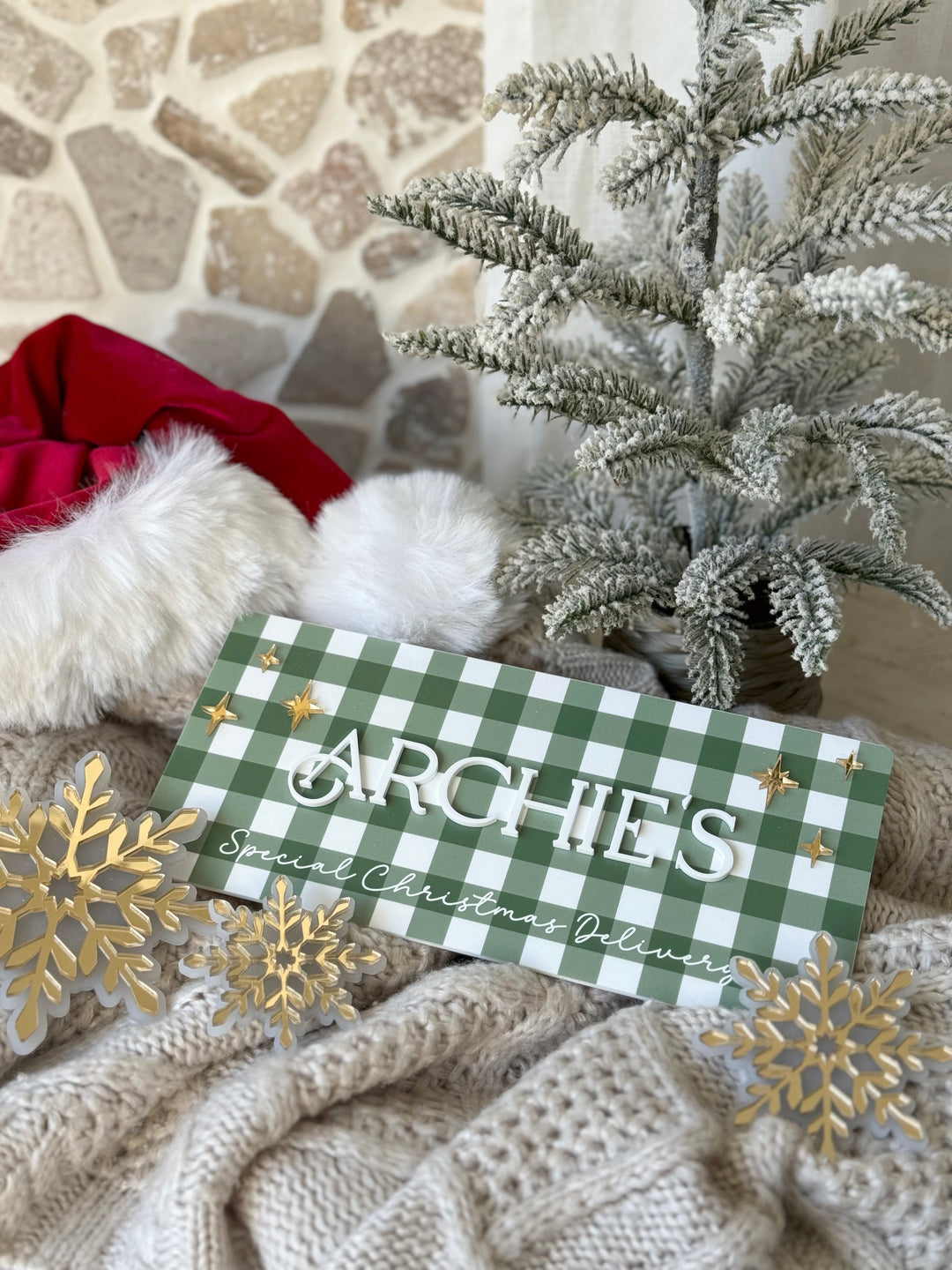 Gingham Crate Plaque