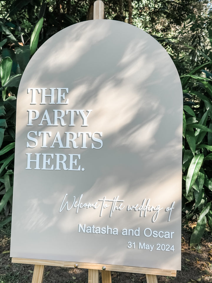 Acrylic Arch Welcome Sign