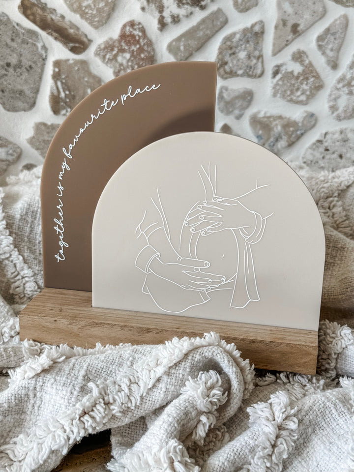 Dual Arch Photo Stand with line art - Style 1