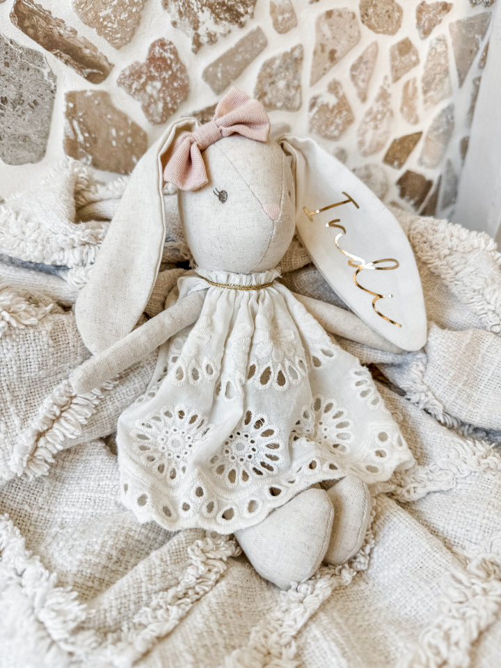 Baby Broderie Bunny - 25cm