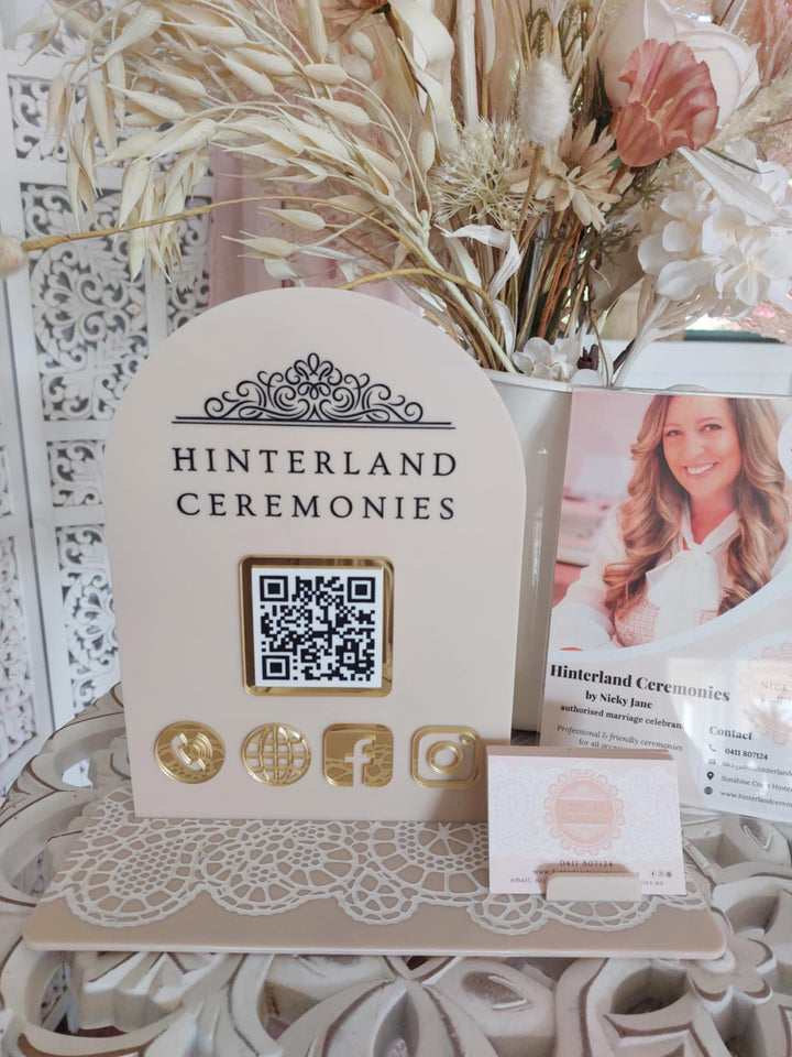 Social Media Stand with business card or A6/ A5 slot