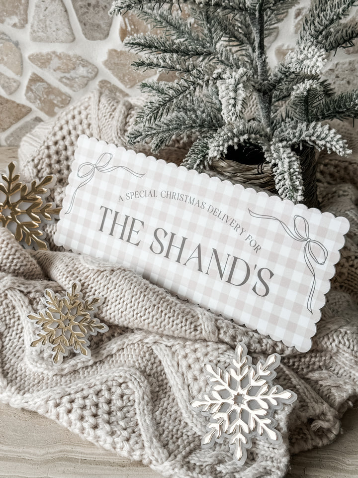 Gingham Scallop Edge Crate Plaque with Bow Design