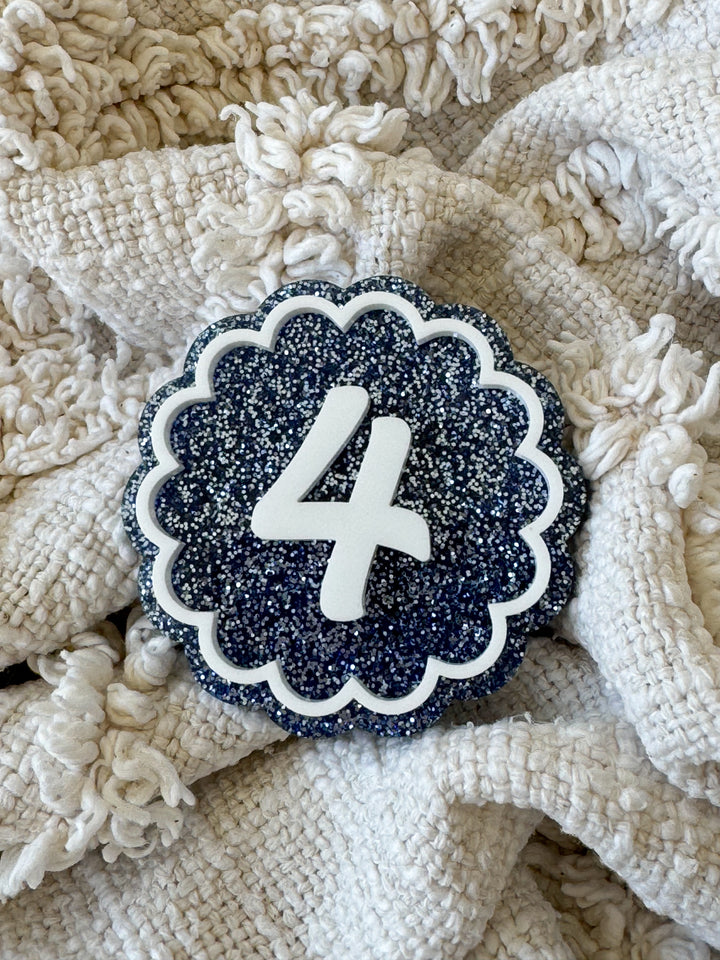 Scalloped Birthday Badge