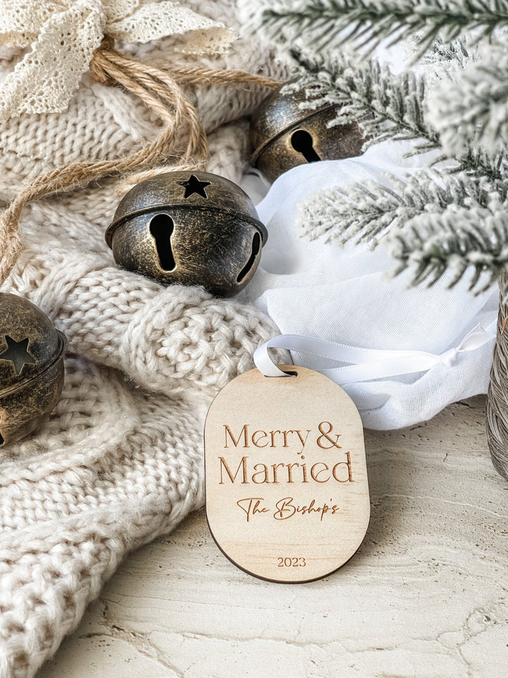 Merry & Married Personalised Wooden Ornament - The Humble Gift Co.