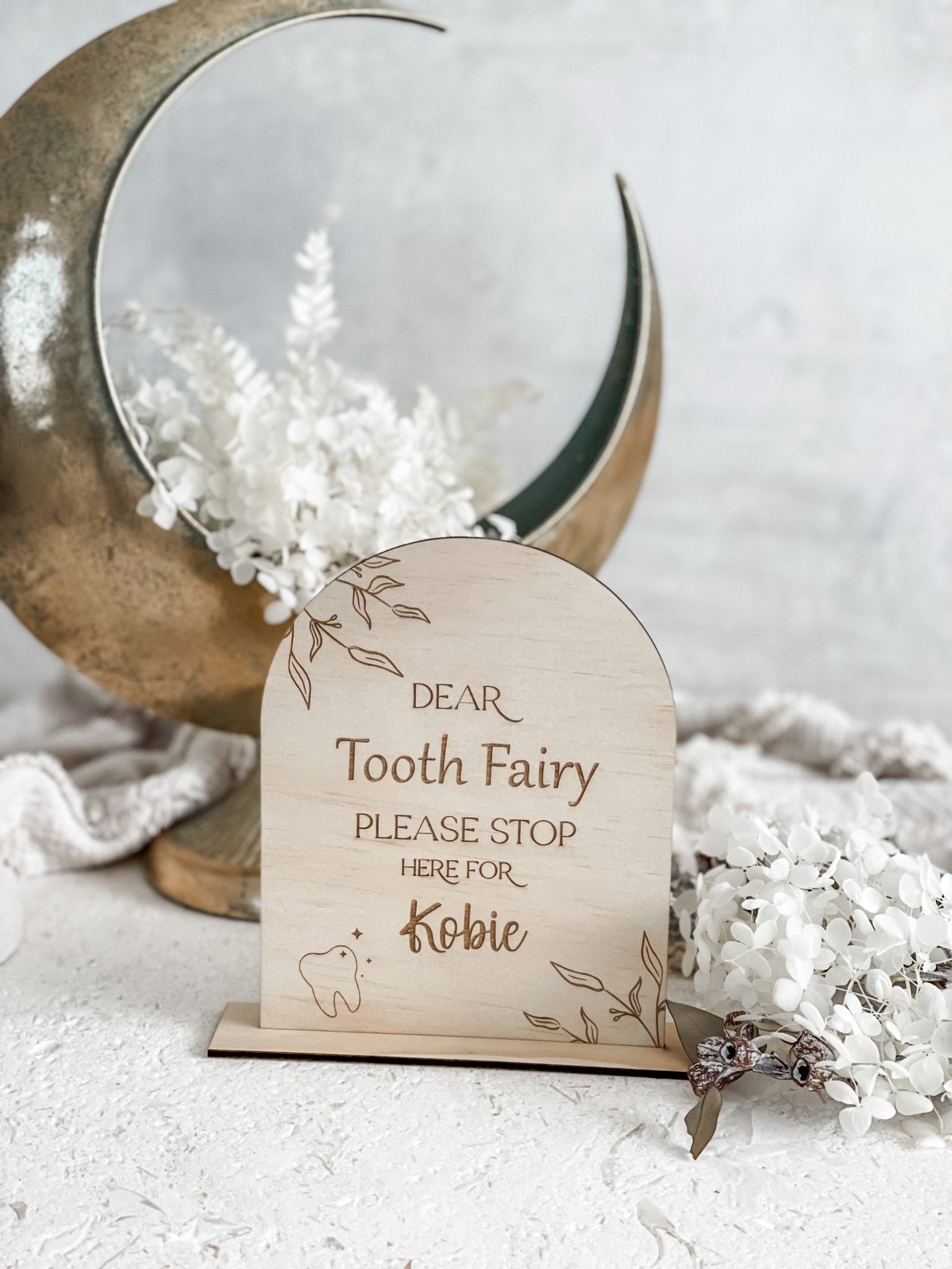 Personalised Tooth Fairy Sign with Tooth Image - The Humble Gift Co.