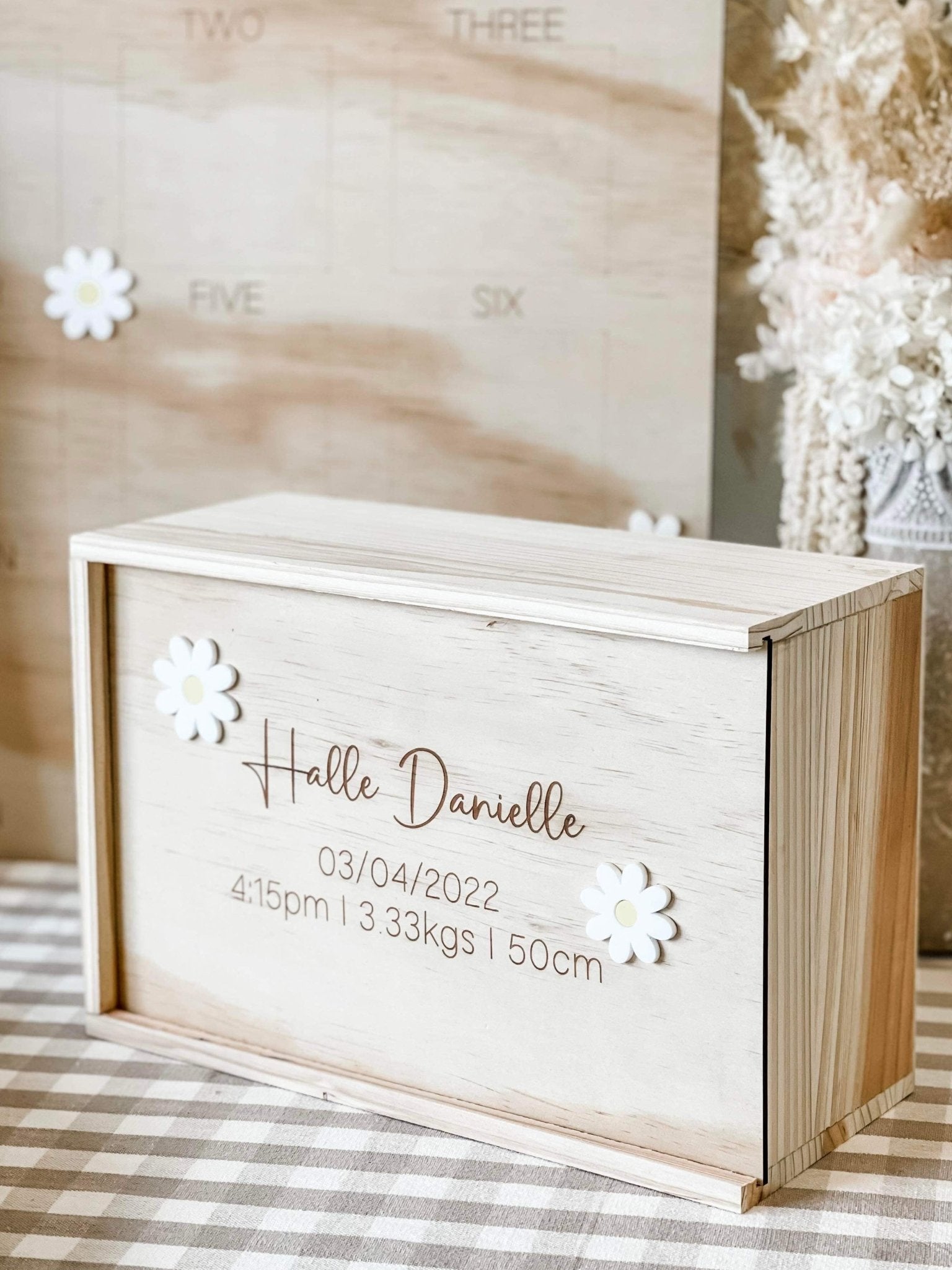 Personalised Wooden Keepsake Box - Daisies - The Humble Gift Co.