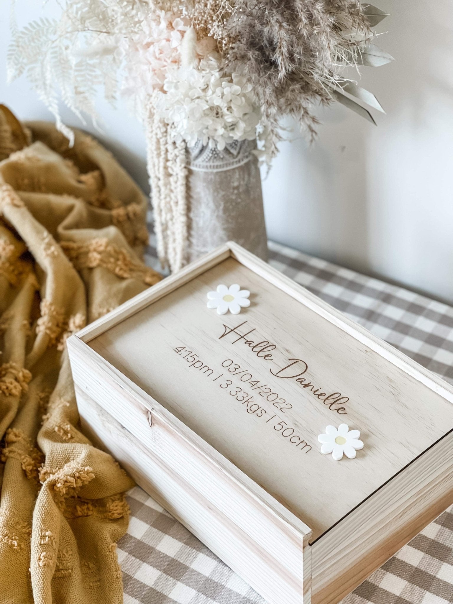 Personalised Wooden Keepsake Box - Daisies - The Humble Gift Co.