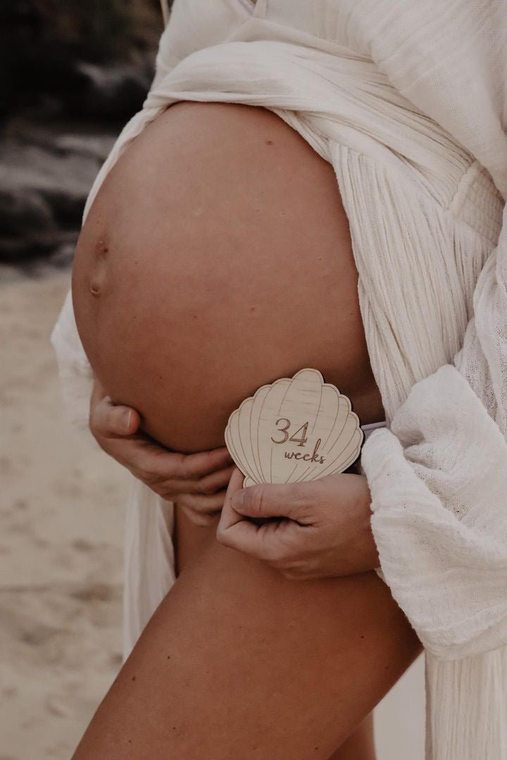 Pregnancy Milestone Discs - Clam Shell Shape - The Humble Gift Co.